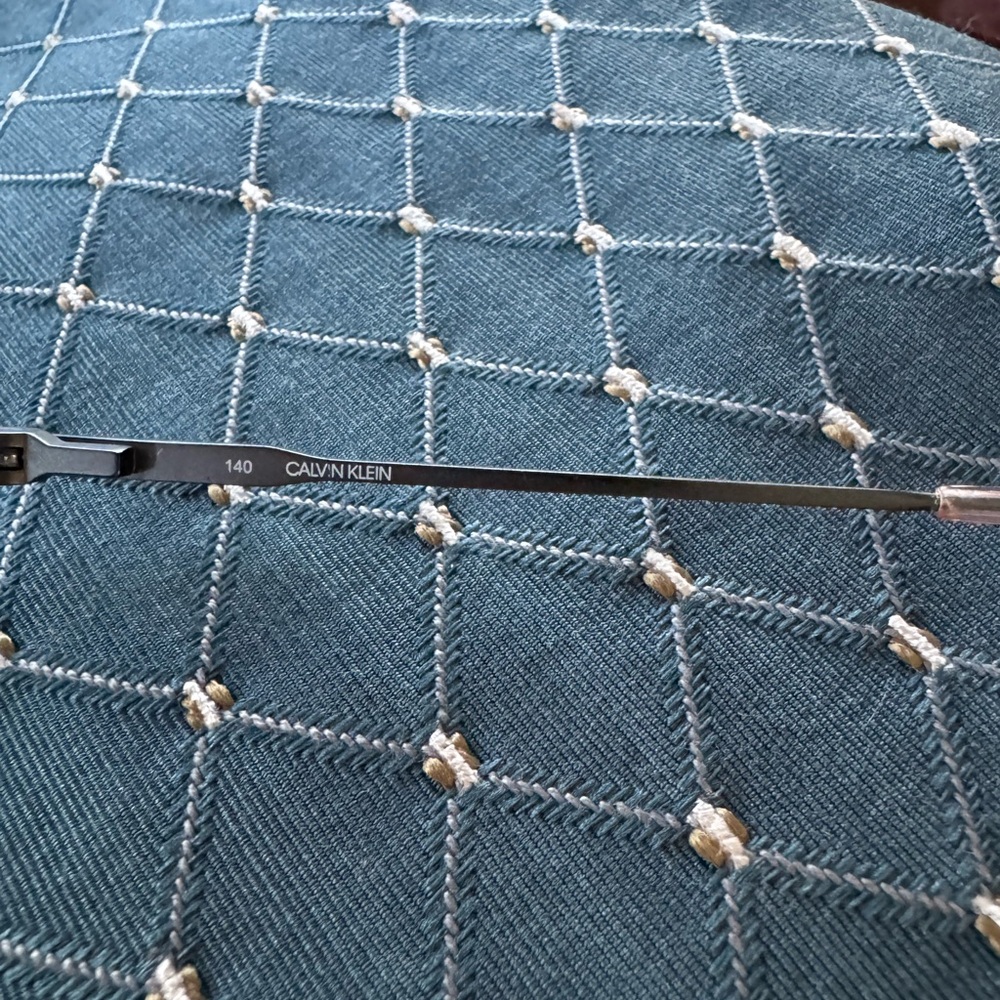 Calvin Frames - image 2